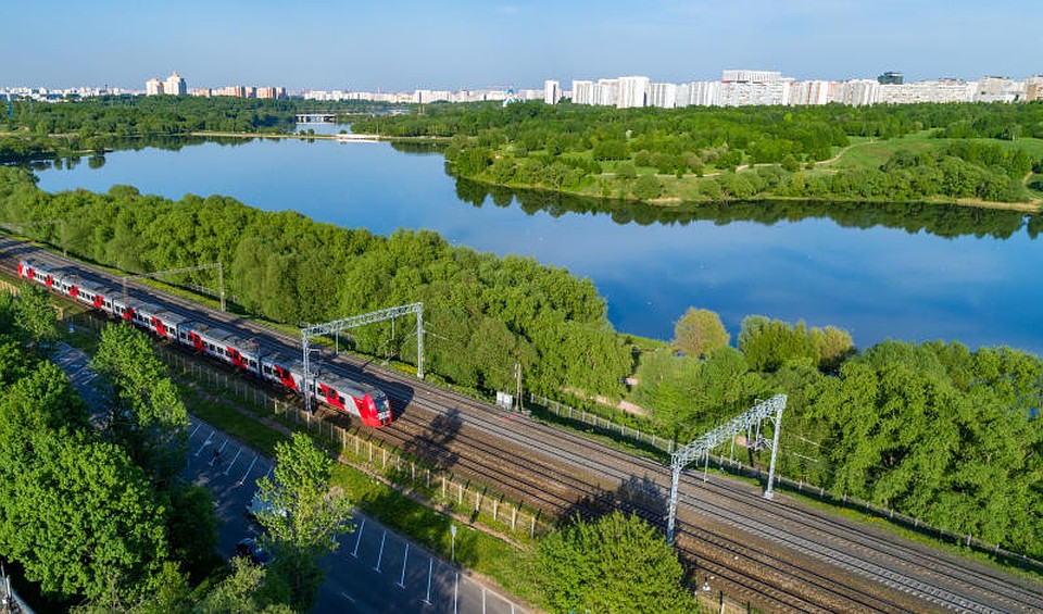 Дополнительные поезда между Москвой и Петербургом запустят 9 и 12 июня. Фото: rzd.ru