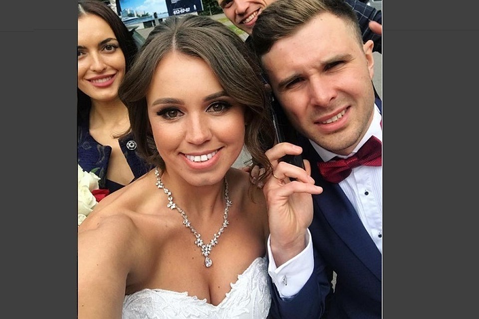 Счастливые молодожены отпраздновали свадьбу в Санкт-Петербурге. Фото: соцсети.