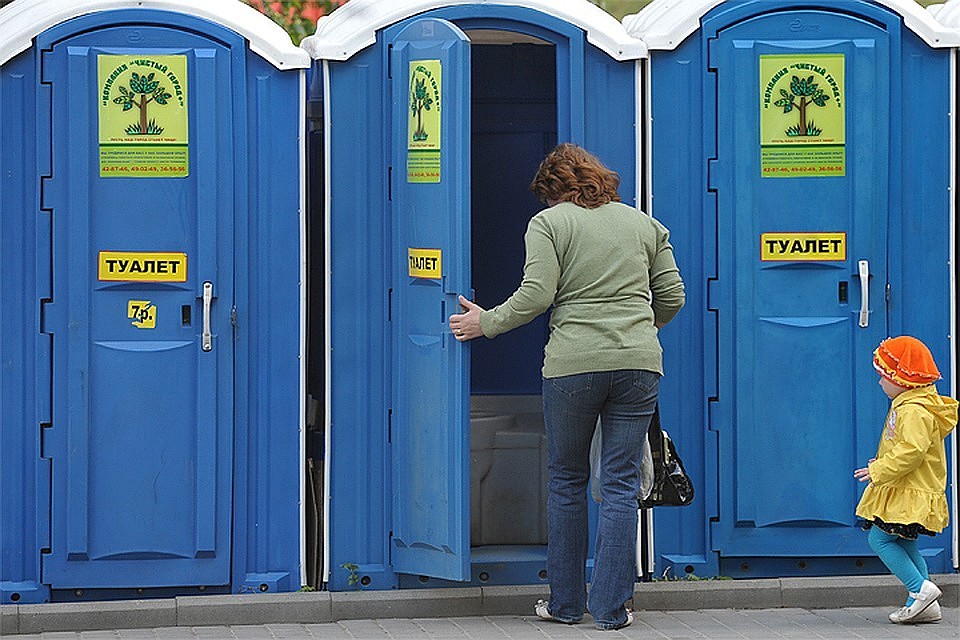 Обслуживание туалетов обойдется в 900 тысяч рублей