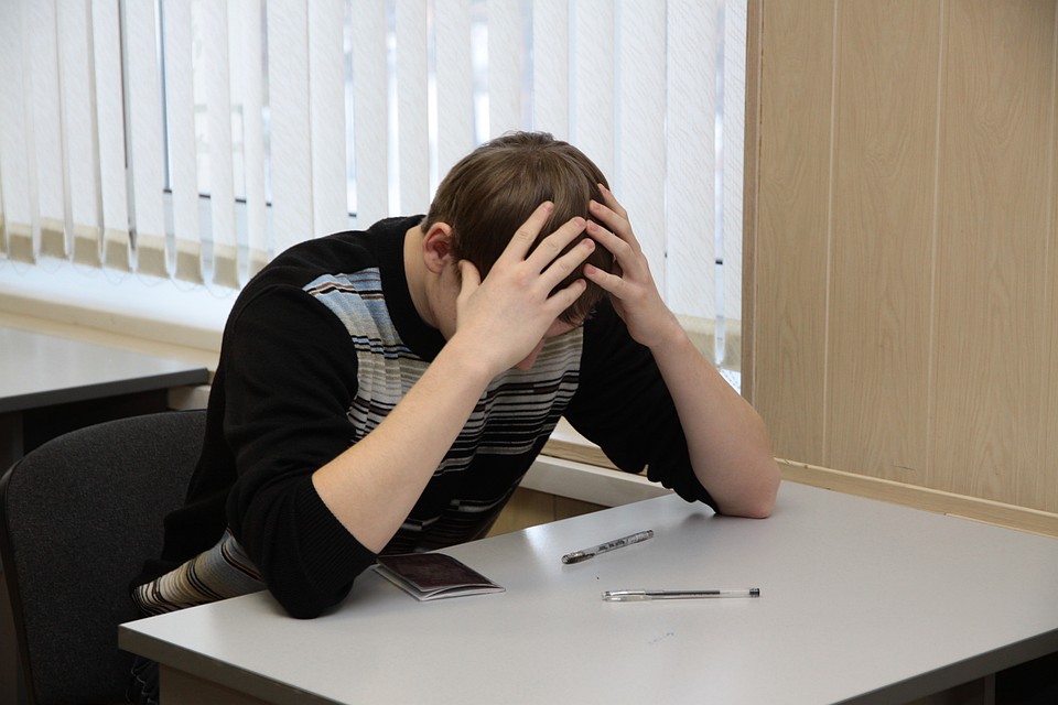 Результаты ОГЭ 2018 по русскому языку: почти 1, 5 тысячи девятиклассников получили "двойки"