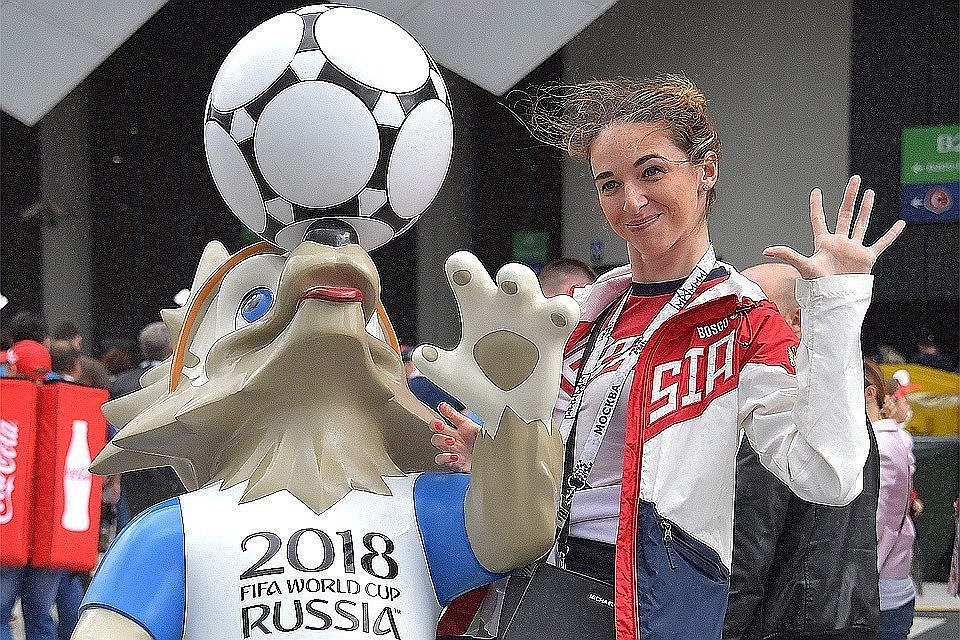 Фигурка стоит в среднем 1300 рублей.