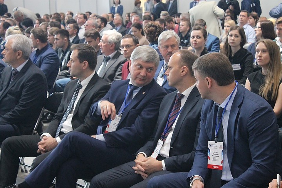 Глава Воронежской области Александр Гусев