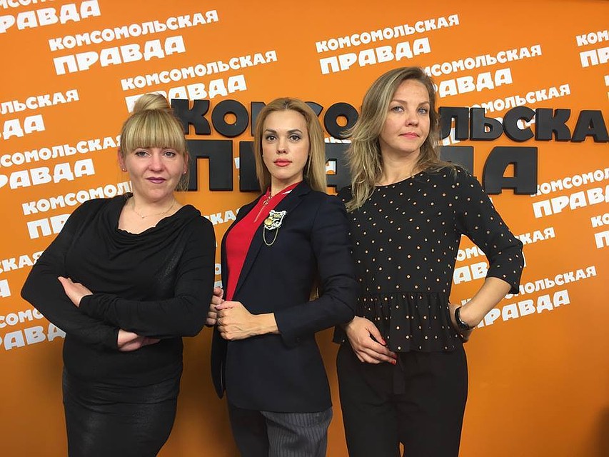 руководитель контроля качества проведения нейроскрининга ООО «Вербатория» Наталья Слабожанова, абсолютная чемпионка Нижегородской области по фитнес-бикини Анастасия Тимофеева и руководитель по региональному развитию в Нижнем Новгороде ООО «Вербатория» Екатерина Румянцева