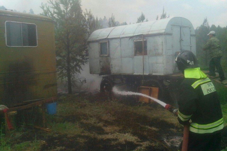 Тракторист спас поселок Качуг от лесного пожара