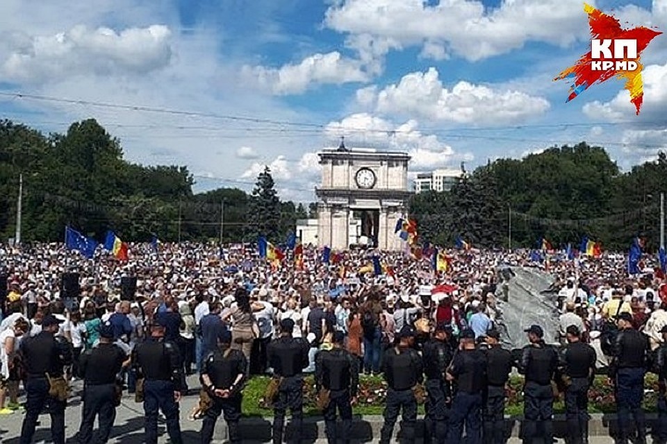 В воскресенье в Кишиневе прошла акция протеста.