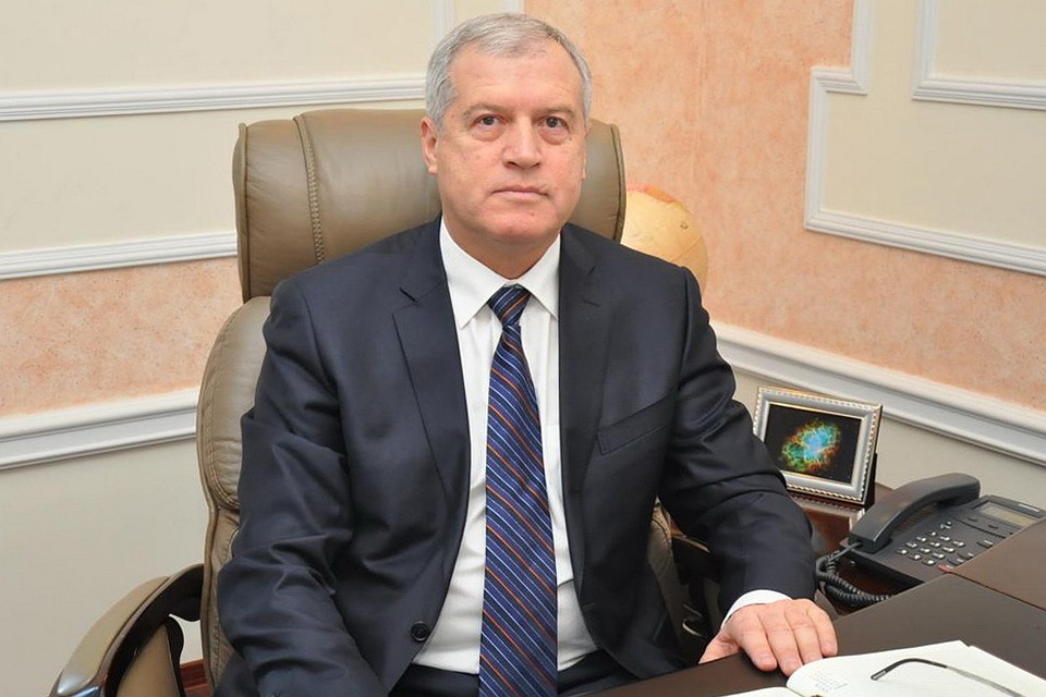 Юрий Брохман активно занимался общественной деятельностью и внес большой вклад в развитие региона.