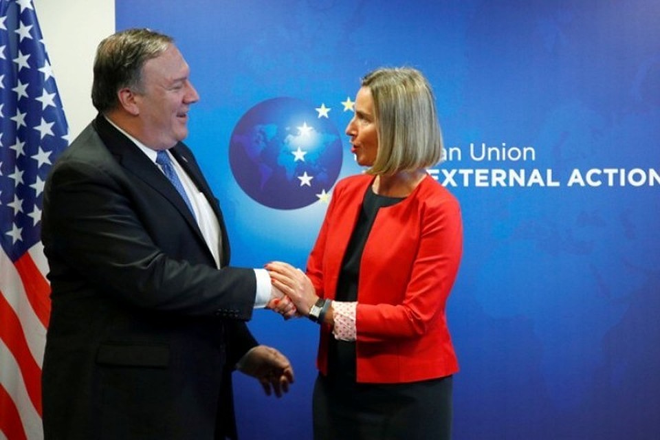 Госсекретарь США Майкл Помпео и верховный представитель ЕС по иностранным делам и политике безопасности Федерика Могерини на встрече6 в Брюсселе