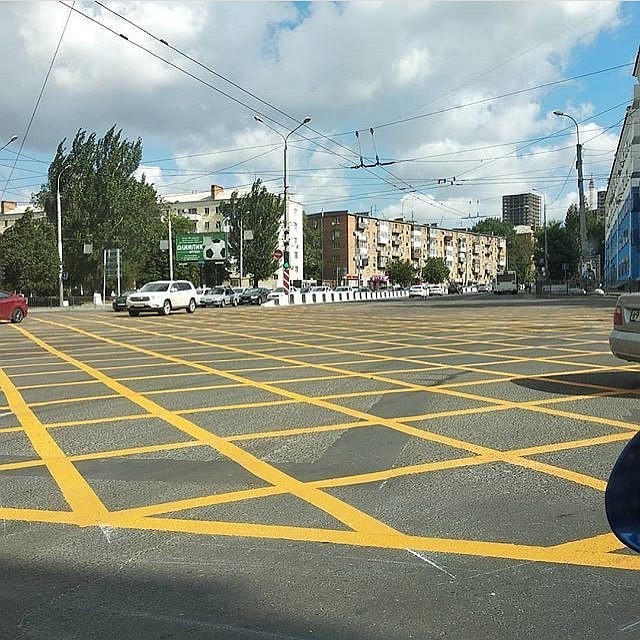 Разметка появилась накануне, 18 июля. Фото: Группа Вконтакте "Это Ростов", автор Никита Однороб.