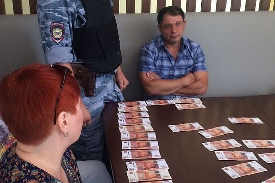 Гольдер требовал от отельера миллион рублей.