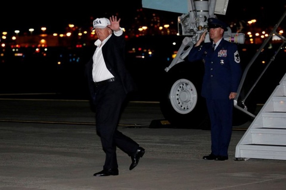 Дональд Трамп прилетел в Нью-Джерси, где он часто проводит выходные в Бедминстере