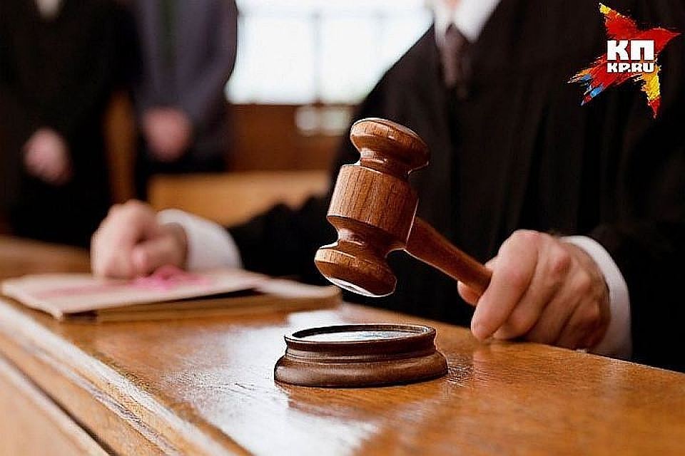 Суд признал ревнивца виновным в убийстве и угрозе убийством.