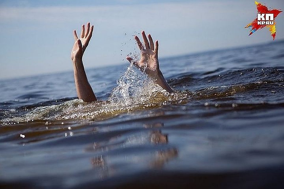 На водоемах нельзя забывать про меры безопасности