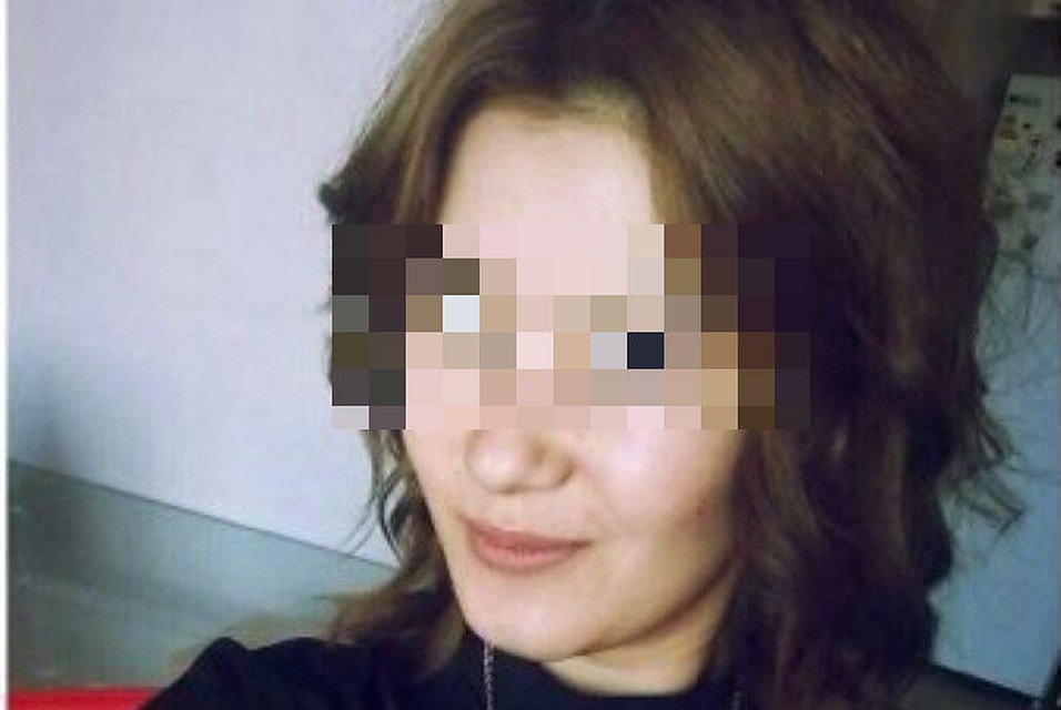 Девушку выбросили с третьего этажа