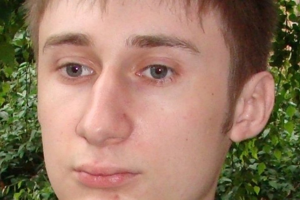 Артур Смирнов, по утверждению матери, последнее время сидит на лекарствах.