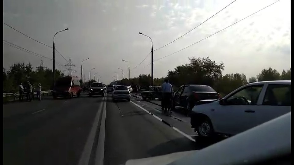 Скорость движения на этом участке дороги не превышает 10 км/ч
