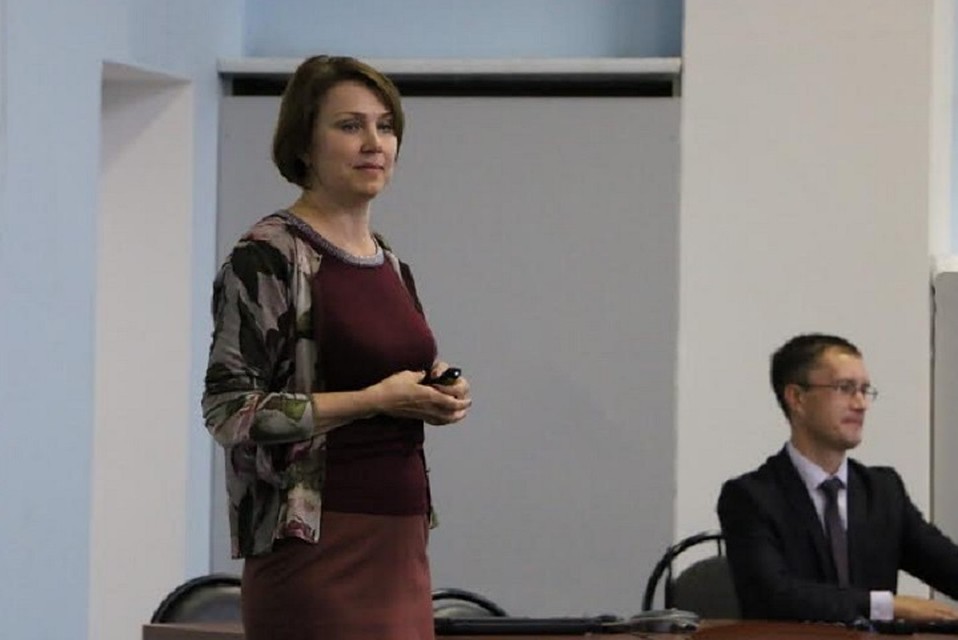 Директор областного департамента здравоохранения Инна Куликова обсудила с фельдшерами ФАПов модернизацию здравоохранения. Фото пресс-службы департамента здравоохранения Тюменской области