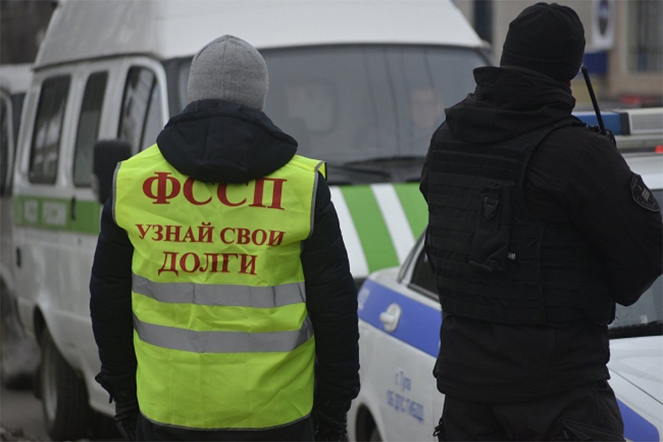 Пристав вносил в документы ложные сведения для того, чтобы избежать лишней работы