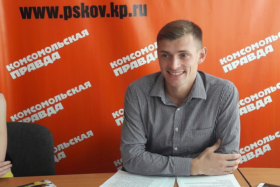 Александр Кузьмин в пресс-центре "Комсомольской правды - Псков" рассказал о состязаниях на кубок губернатора, которые пройдут в Печорском районе 16 сентября.