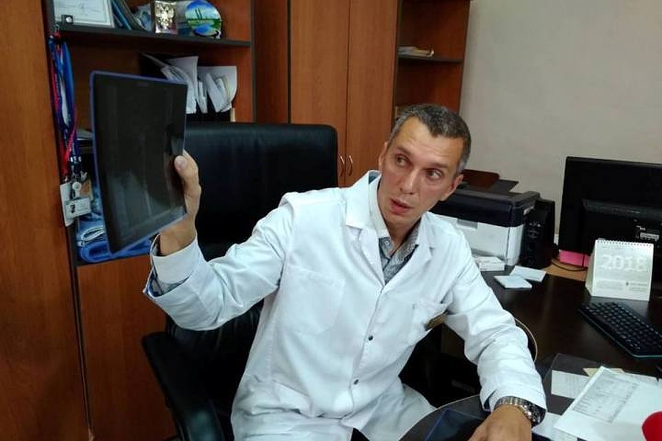 Врач-микрохируг Иркутской областной клинической больницы Павел Кошиков. Фото: пресс-служба министерства Иркутской области