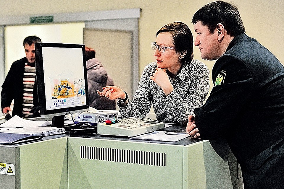 Ученые разработали новый метод контроля запретных жидкостей в аэропорту