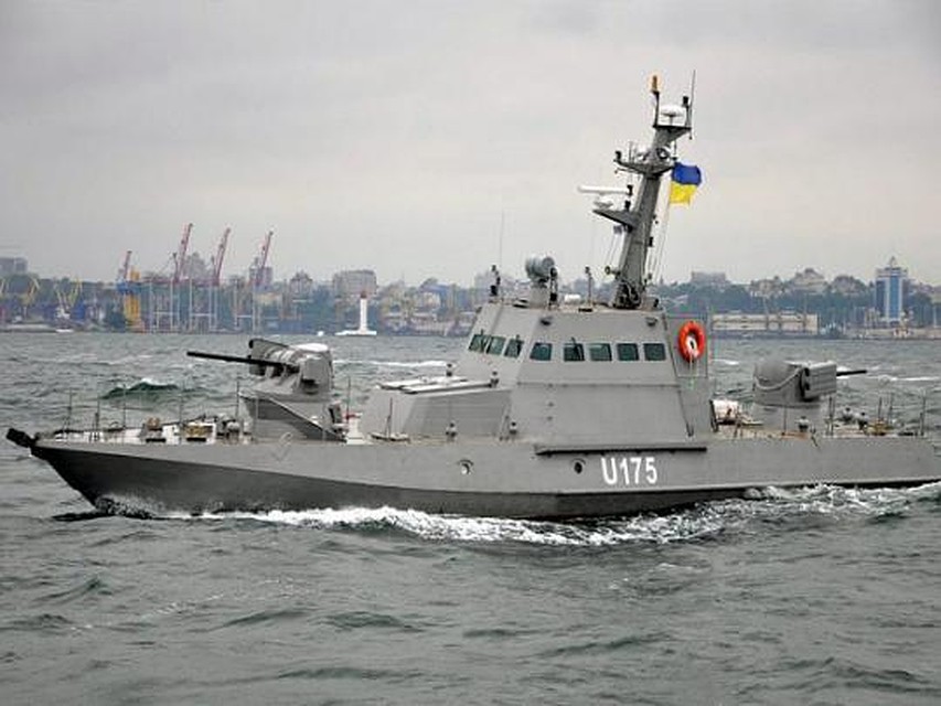 ВМС Украины срочно перебросили в Бердянск два бронекатера. ФОТО: fakty.ua