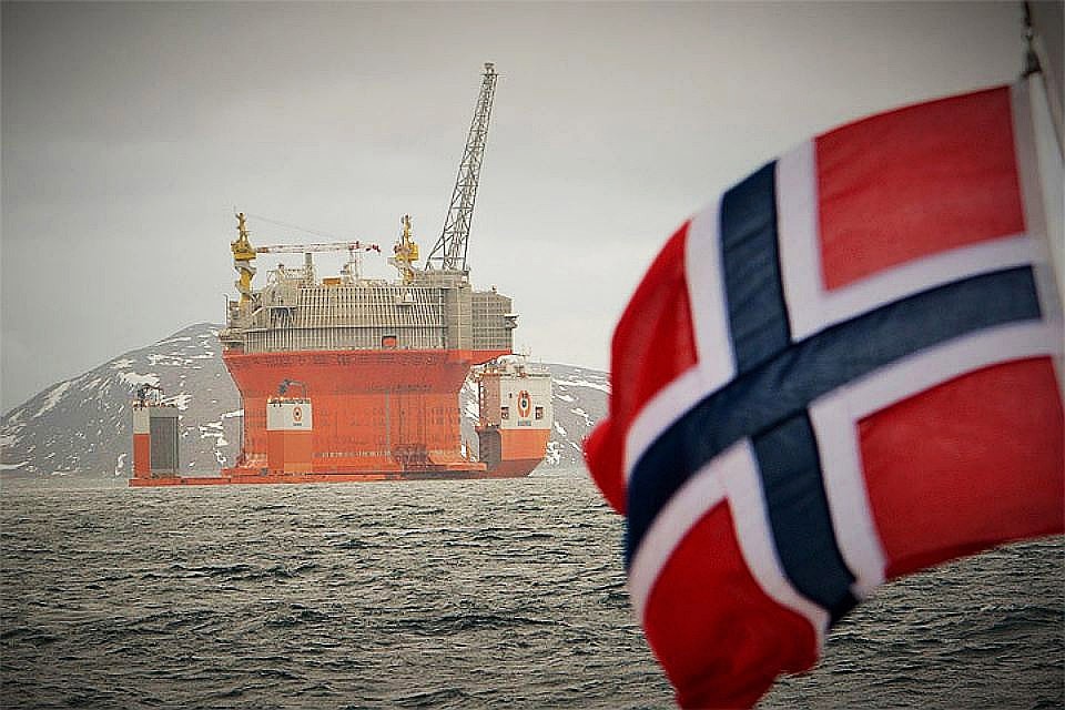 Норвегия планирует увеличить объёмы нефтедобычи в связи с ростом мирового спроса на энергоносители. Фото: с сайта barentsobserver.com