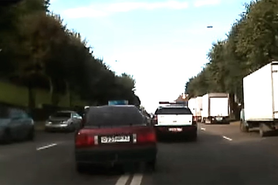 Стрельба по машине в Минске: помимо штрафов от ГАИ водителя осудили за неповиновение.