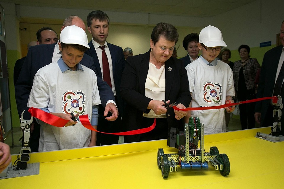Светлана Орлова открыла детский образовательный центр «Технопарк-33» в Гусь-Хрустальном. Фото пресс-службы администрации Владимирской области.