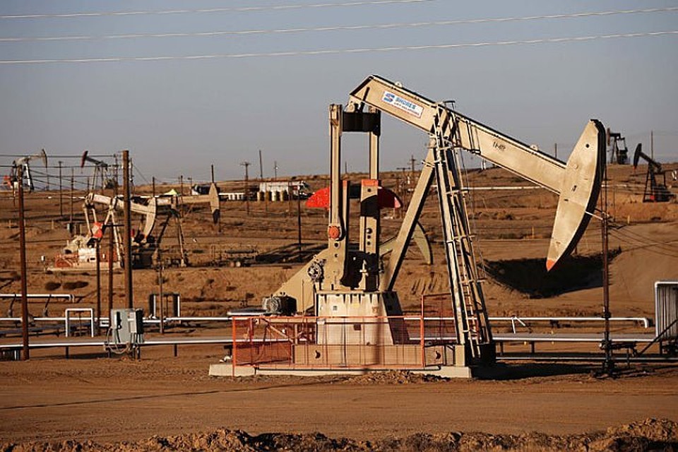 Страны ОПЕК+ могут снова снизить объемы добычи нефти с 2019 года