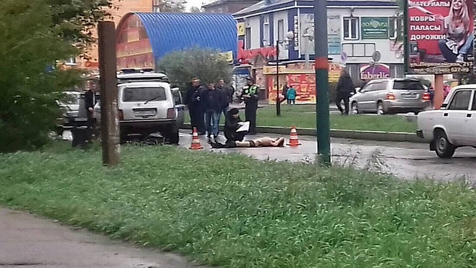 Благодаря соцсетям и очевидцам: найдены виновные в гибели мужчины в Черемхово. которого избили, а потом бросили на проезжей части . Фото: соцсети.