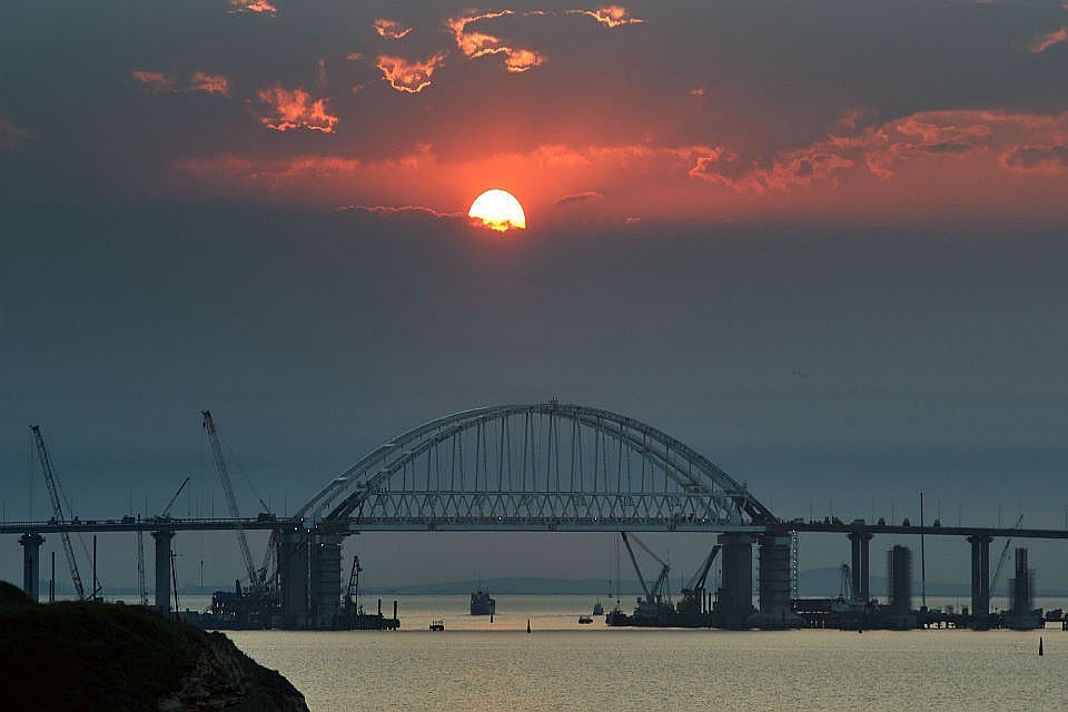 Железнодорожную часть моста запустят к концу 2019 года
