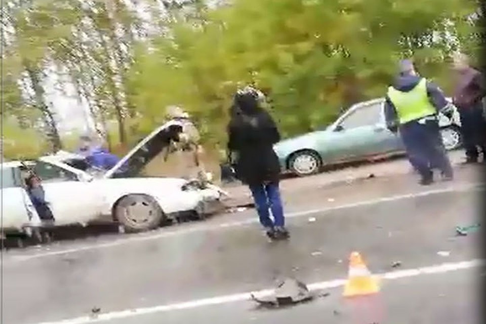 Три человека пострадали в страшной аварии под Богородском.