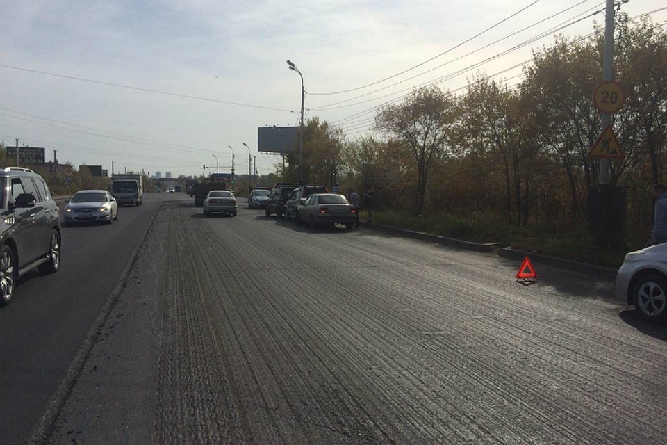 По вине молодой автоледи случилась тройная авария в Хабаровске