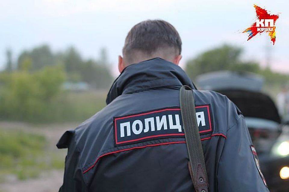 Мужчина обругал полицейского, будучи сильно пьян