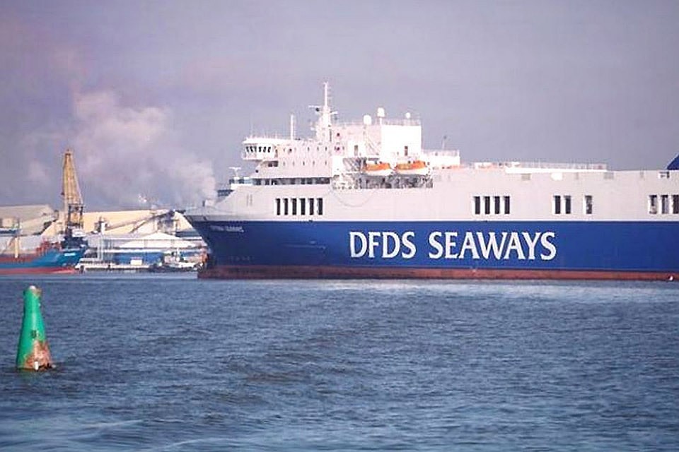 Вышедший ранее из строя прямо в Балтийском море паром «Regina Seaways» будет ходить по маршруту Литва-Швеция. Фото: с сайта vz.lt