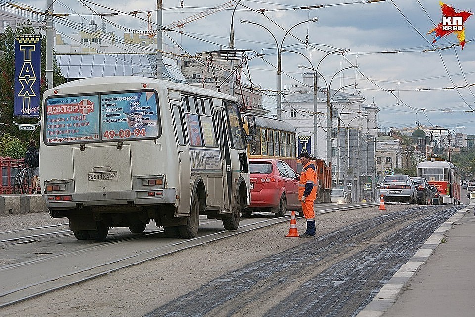 Власти: к зиме ямы на Красном мосту в Орле залатают