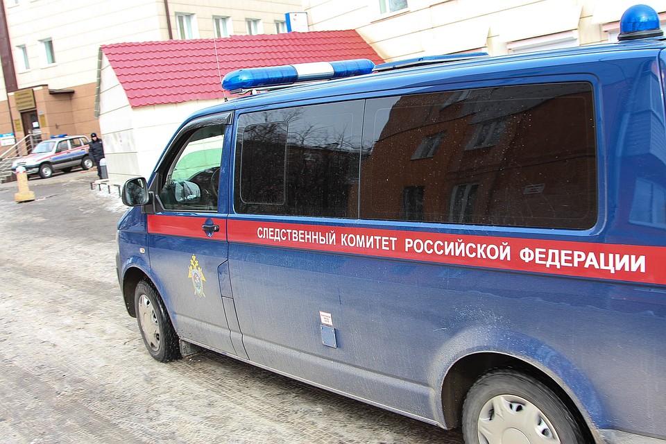 Парень напал на своих родственников с ножом