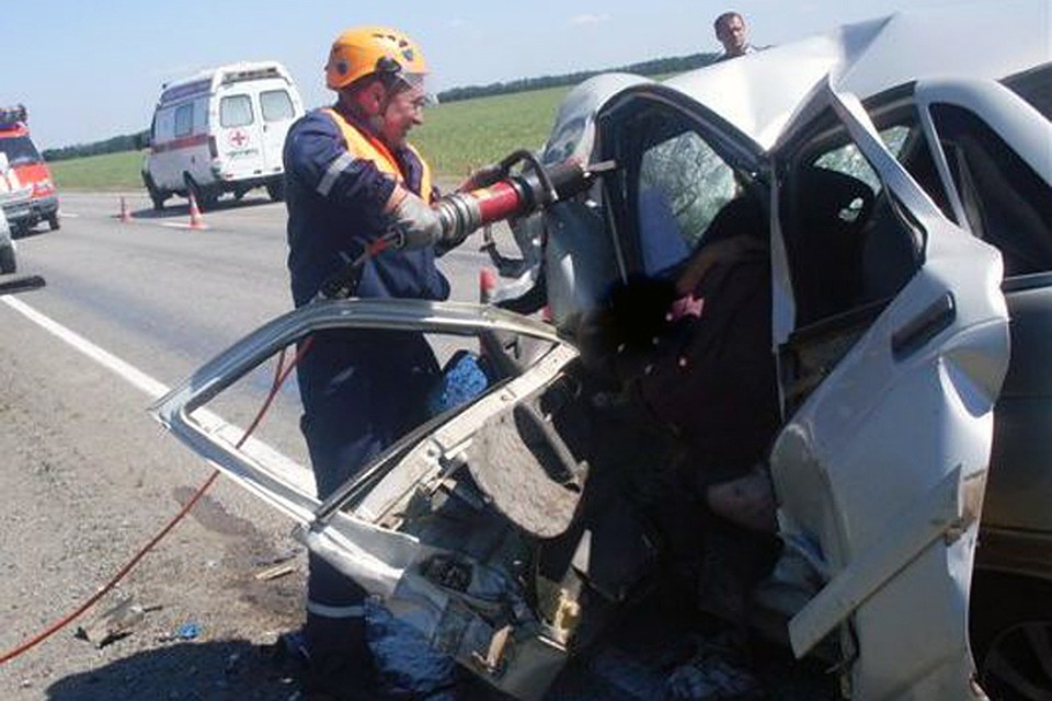 В аварии погибли четыре человека