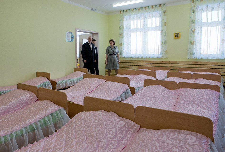 В прошлом году современный детский сад открыт в Копейске. В нем побывал губернатор Дубровский. Фото: gubernator74.ru