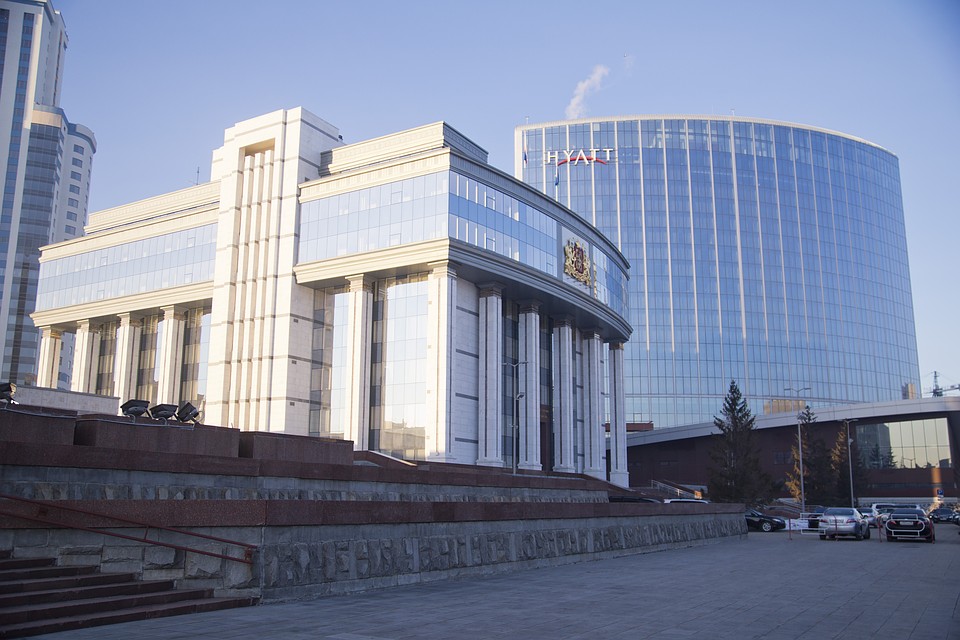 Рост бюджета позволит увеличить зарплату бюджетникам, ремонтировать больницы и строить новые школы