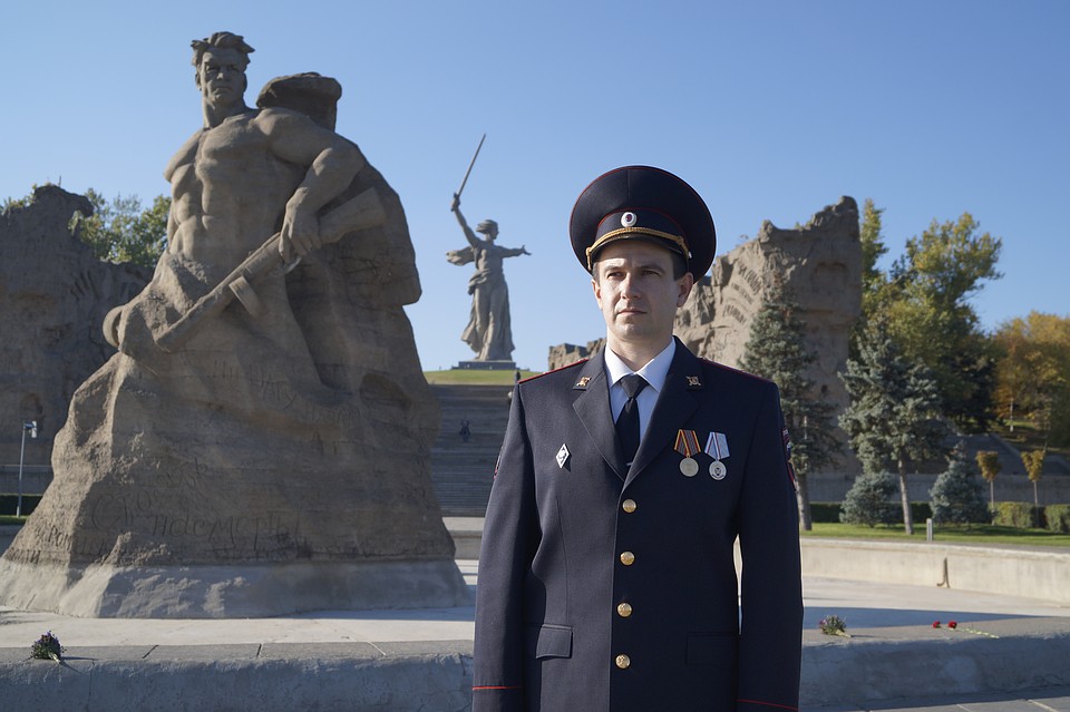 Майор Дмитрий Стукалин всегда готов выслушать и помочь.