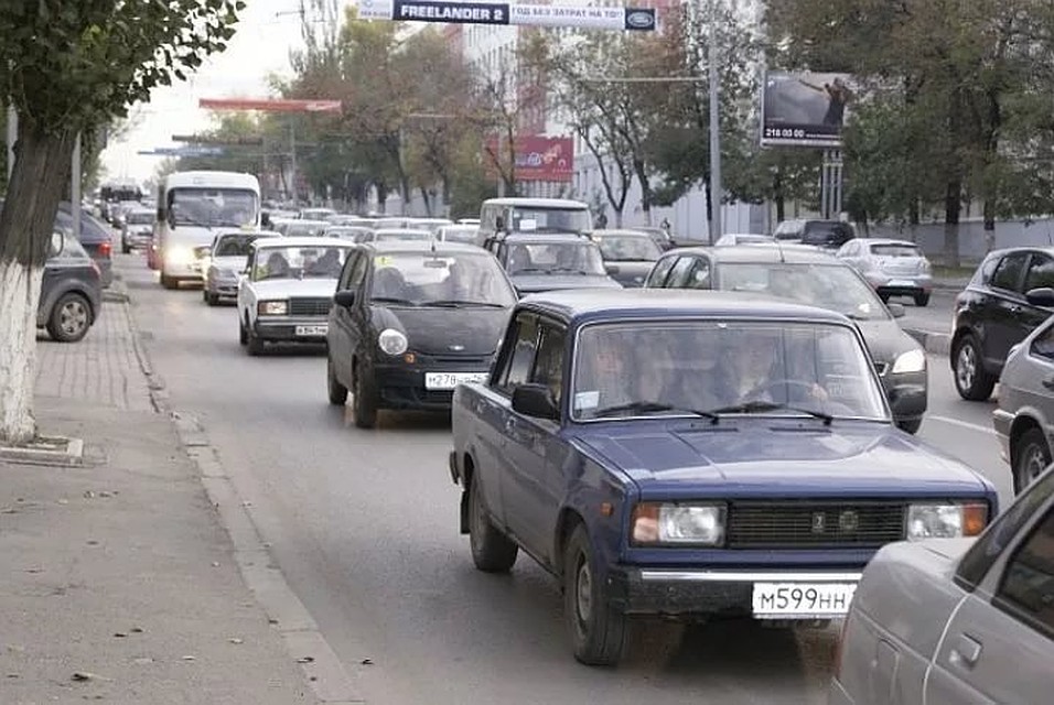 Владельцам авто стоит задуматься, где оставлять своих железных коней. Фото: ГОПАЛО Ольга.