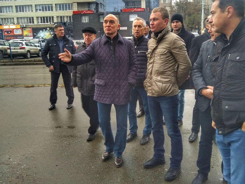 Ранним утром Борис Дубровский объехал Челябинск.