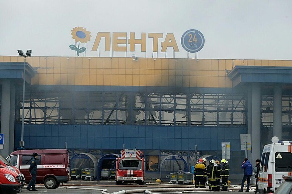 Завалы продолжают тлеть