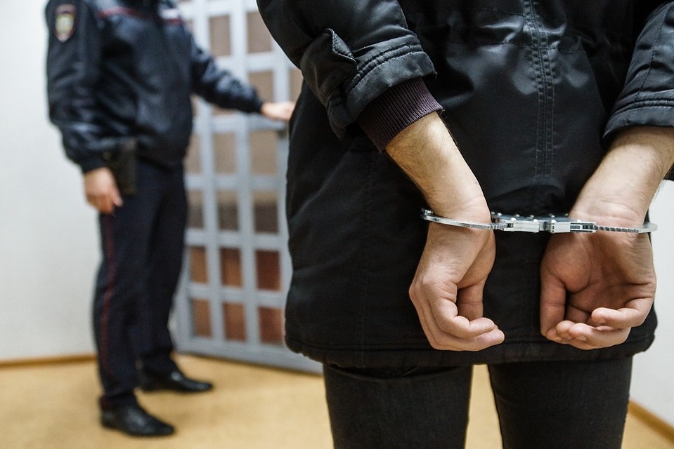 Преступники распространяли наркотики через закладки и интернет