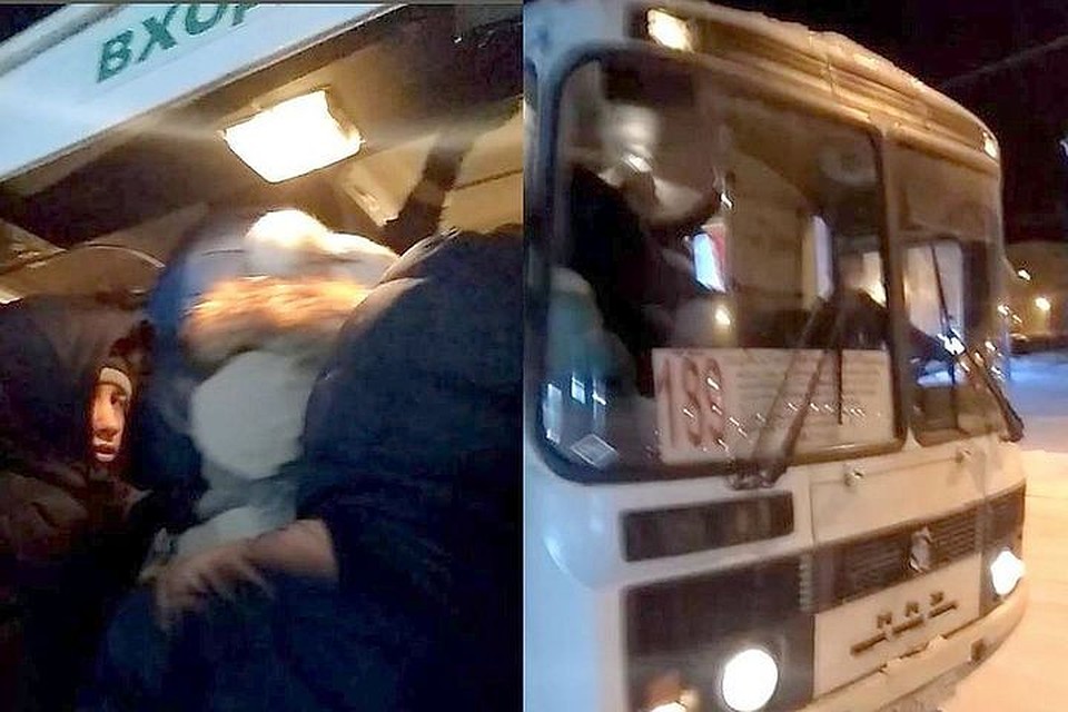 Жители пригородного поселка берут штурмом рейсовый автобус. Фото: vk.com/raion.svetlyi