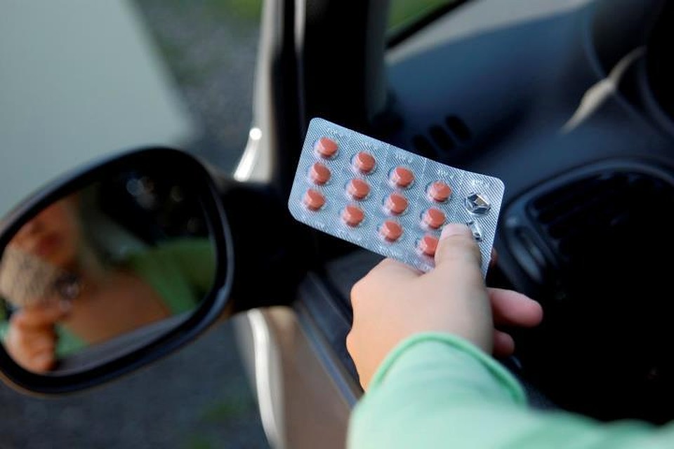 Управлять автомобилем под некоторыми лекарствами предложили запретить