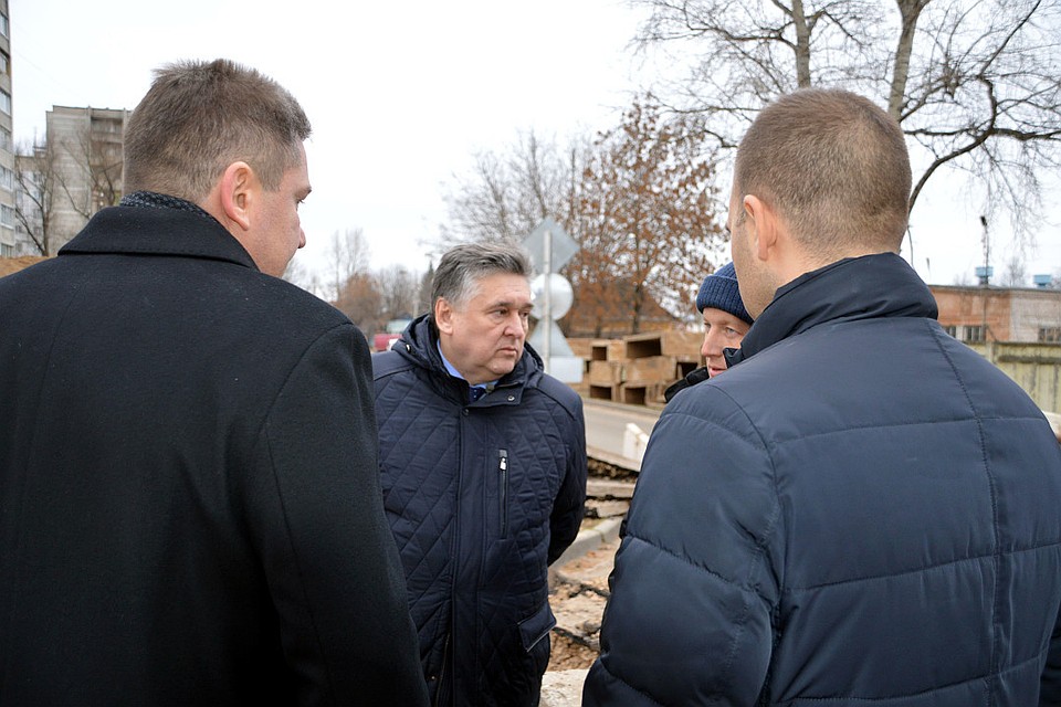 Алексей Огоньков еженедельно проводит рабочие поездки. Фото: пресс-служба администрации Твери.