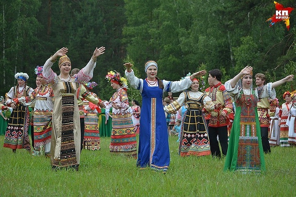 Хороводы на Руси водили с незапамятных времен