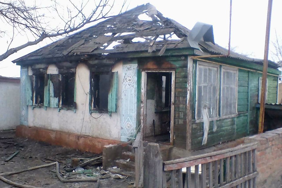 Пожар вспыхнул глубокой ночью. Фото: ГУ МЧС по РО.